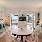 Cycladic In * Парос