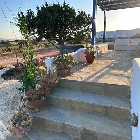 בית נופש Cycladic In Paros Alikí