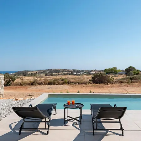 Cycladic In Paros Alikí